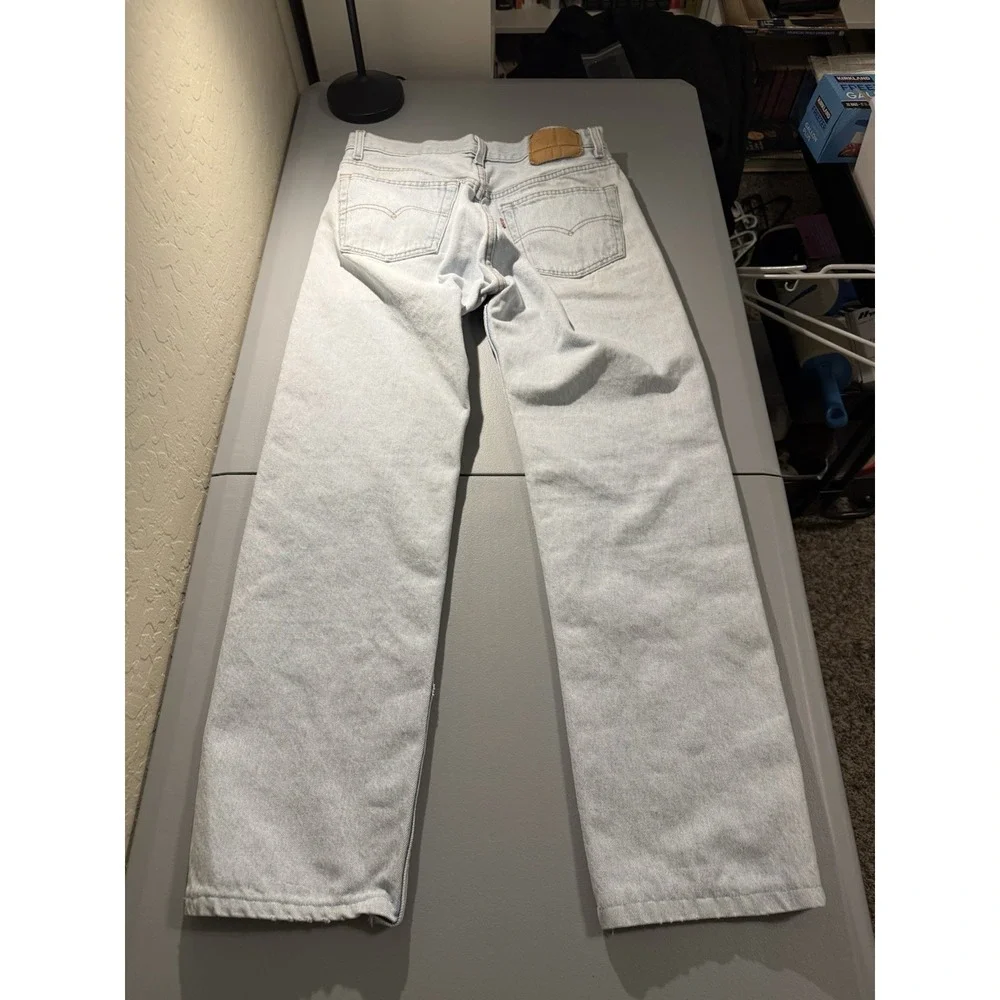 Vintage 90s Levi's 501 Button‎ Fly Straight leg Light Wash Denim 31x29
